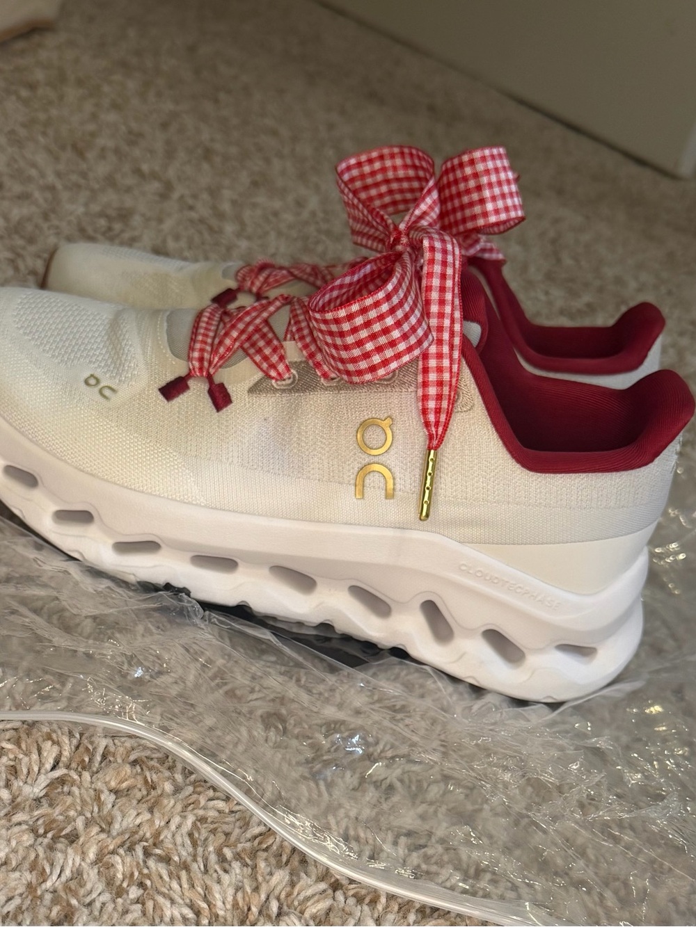 On Running Cloudnova Women’s Running Sneakers: White/Red, Gingham Laces-NEW! - Picture 2 of 6